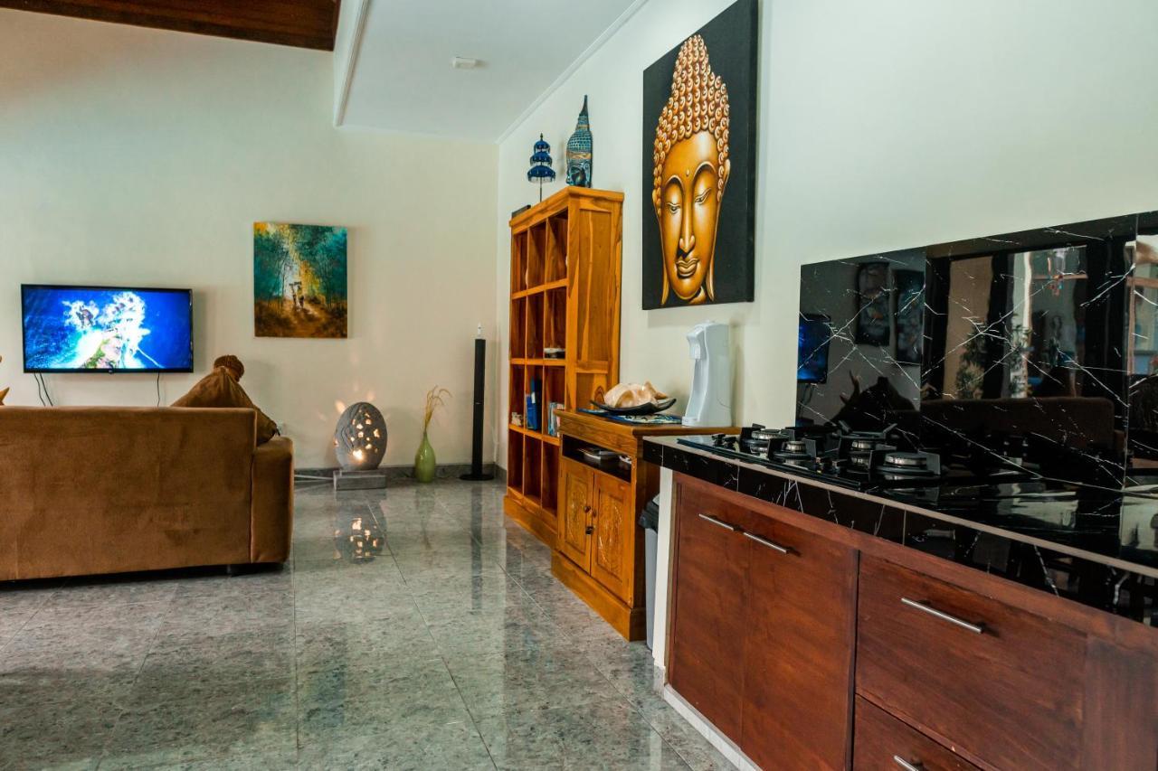 Mias Jungle House Ξενοδοχείο Lovina Εξωτερικό φωτογραφία